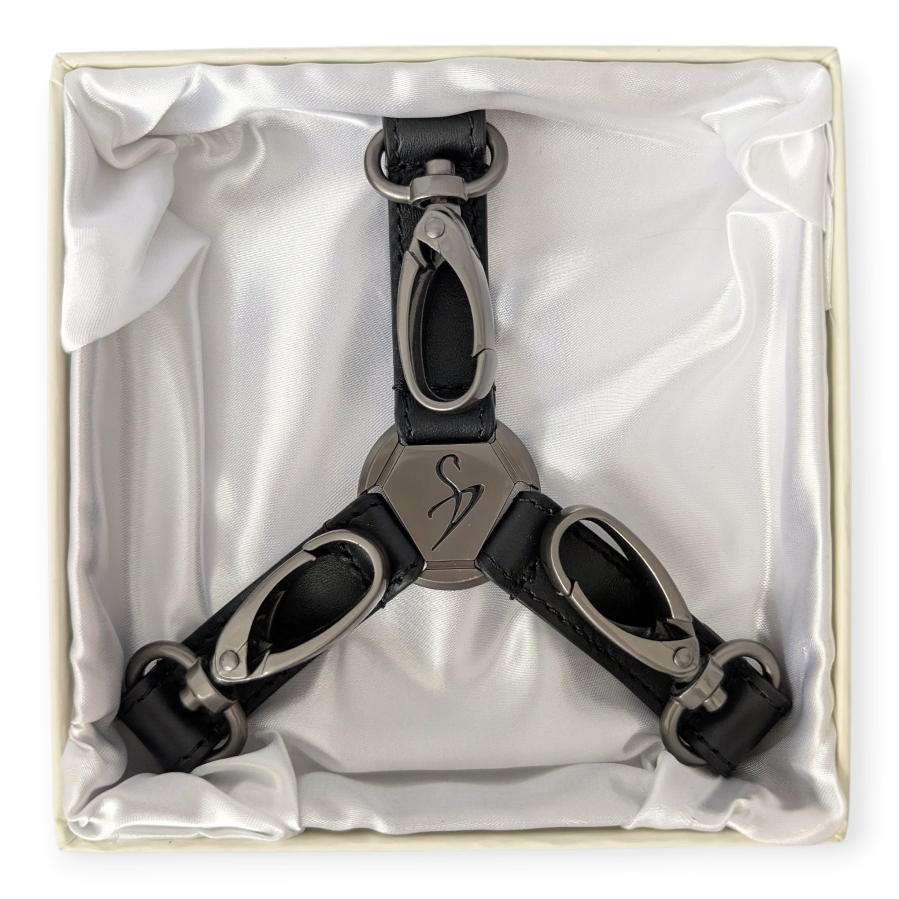 Triangle Hogtie black