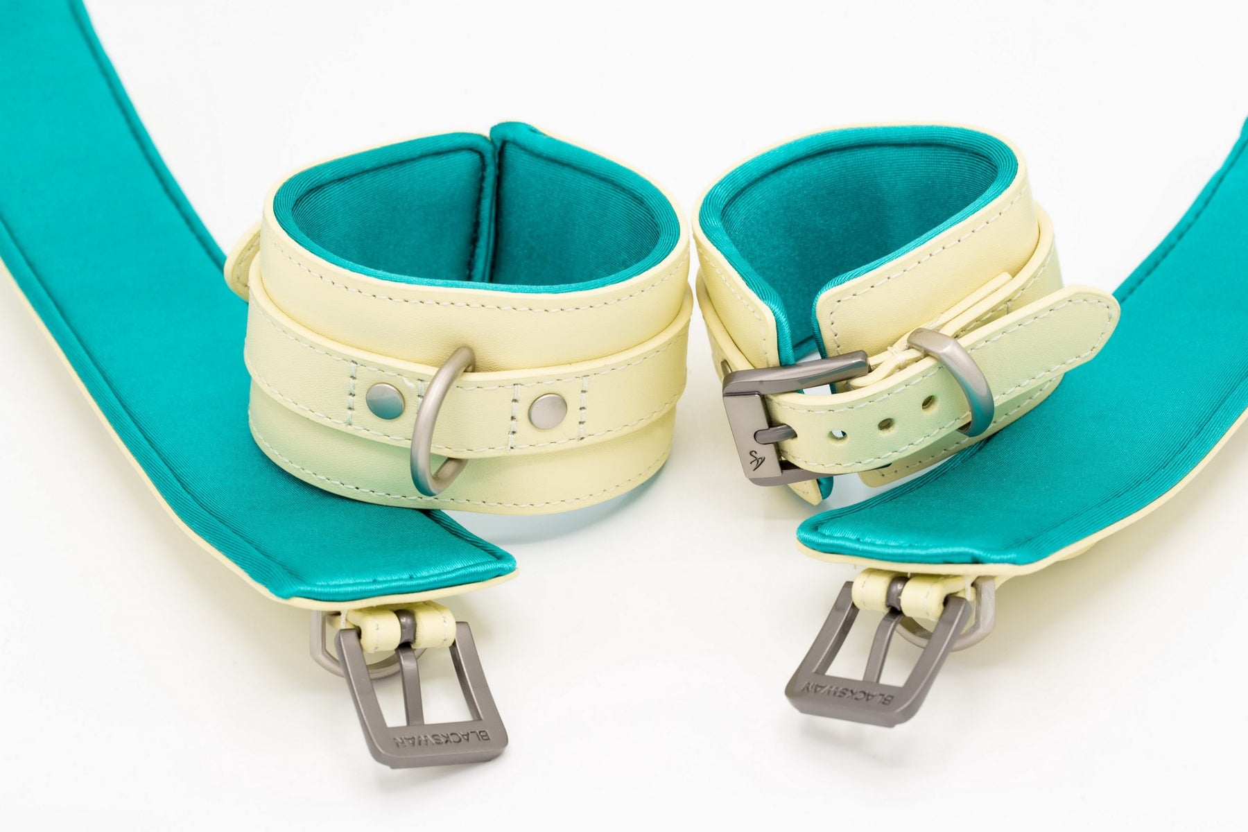 Fessel-Set Blue Ice