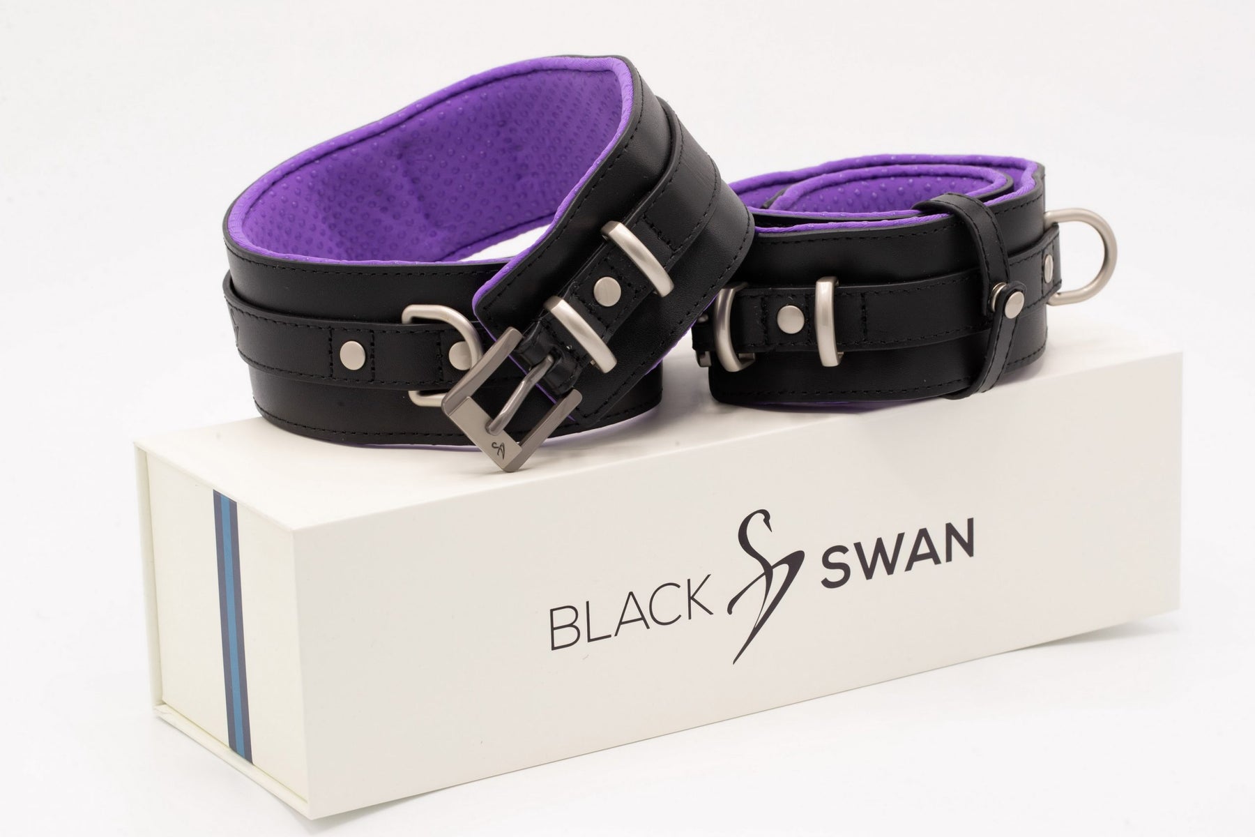 Thigh Cuffs Black Purple
