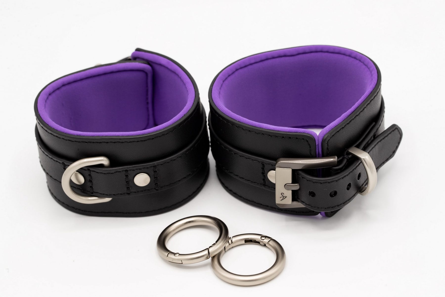 Fußfessel Black Purple