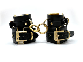 Restraint Set Black Gold